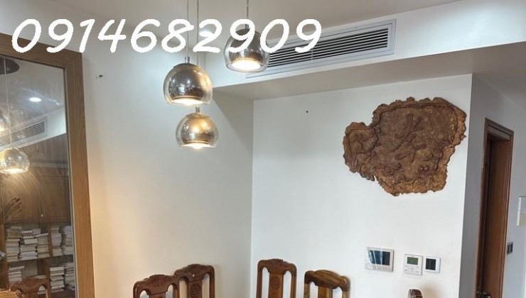 Tôi bán căn hộ CC Cầu Giấy 66m2, 2 ngủ, lô góc, nội thất đẹp, 4.24 tỷ.